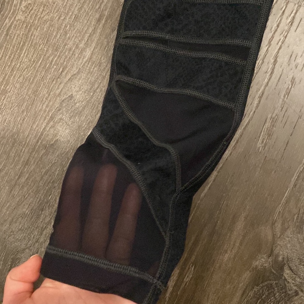 COPY - Lululemon High Times Pant *Tech Mesh Desert Snake Deep Coal Black - Picture 3 of 6